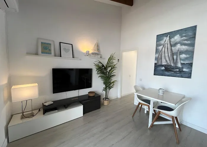 C-4 By Som Menorca *